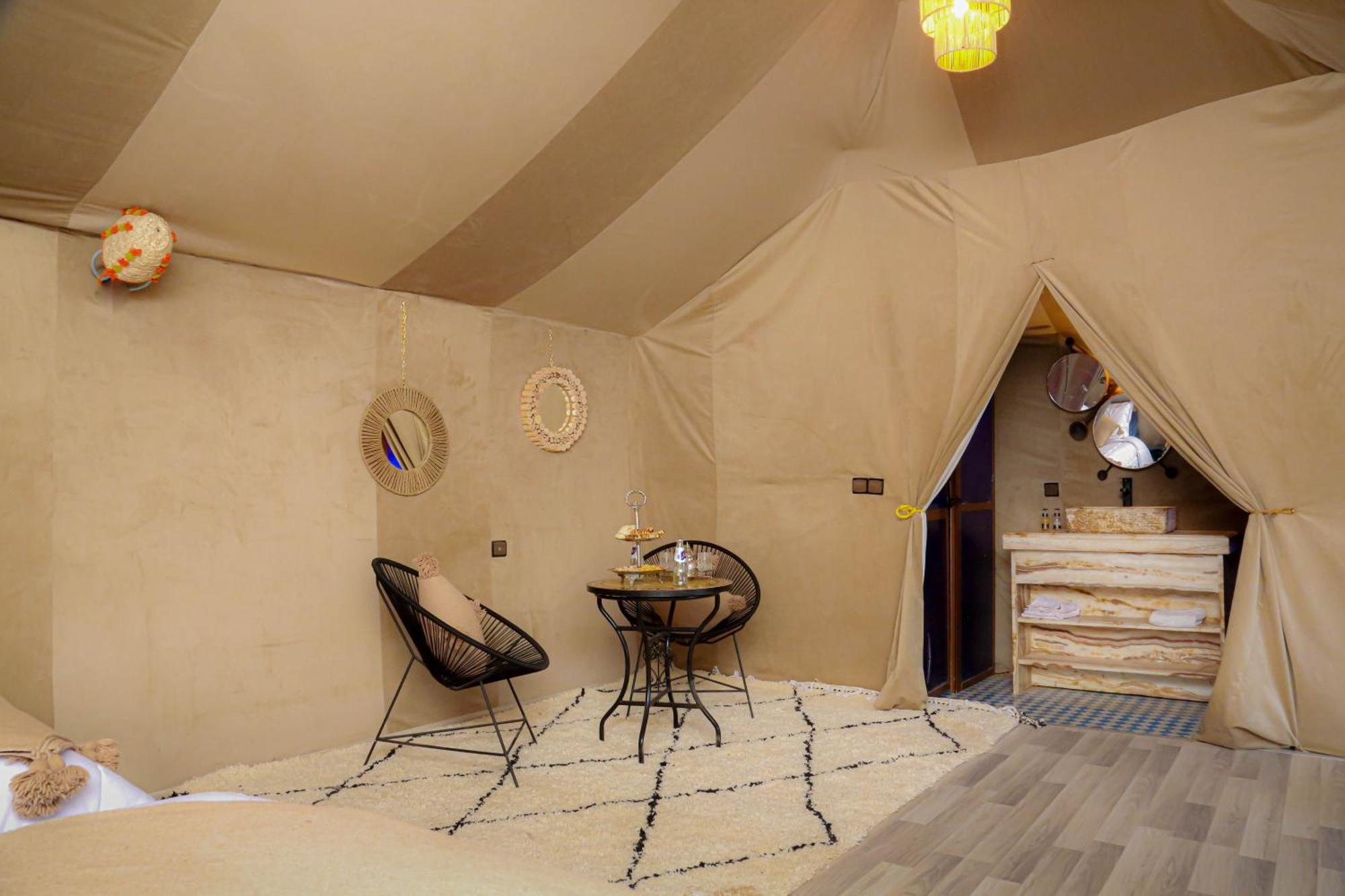 Sultana Camp Luxury tent Merzouga